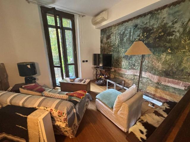 Ville Schiera in vendita a Milano, Ronchetto Sul Naviglio