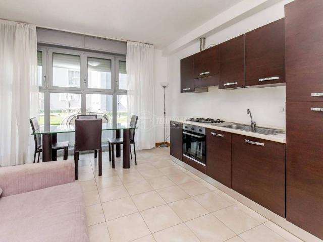 Ville Schiera in vendita a Milano, Dergano