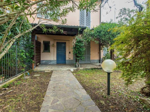 Villa Schiera in vendita a Municipio 8 di Milano, Milano