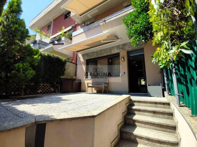 Villa Schiera in vendita a Municipio 9, Milano