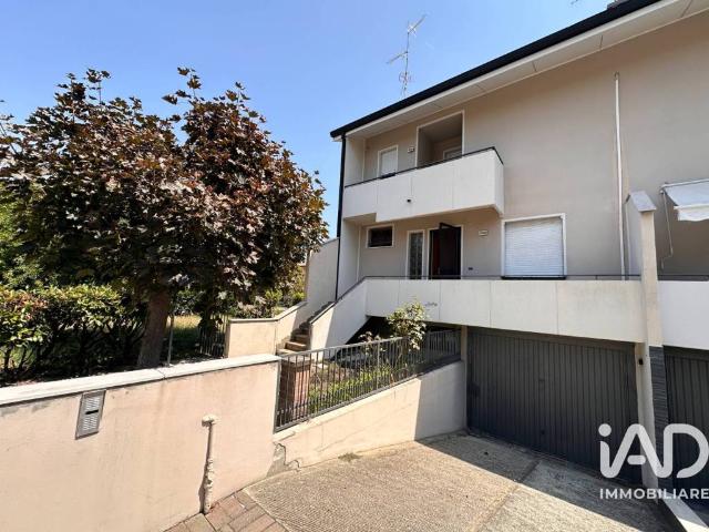Villa Schiera in vendita a Unione Comuni Modenesi Area Nord, Mirandola