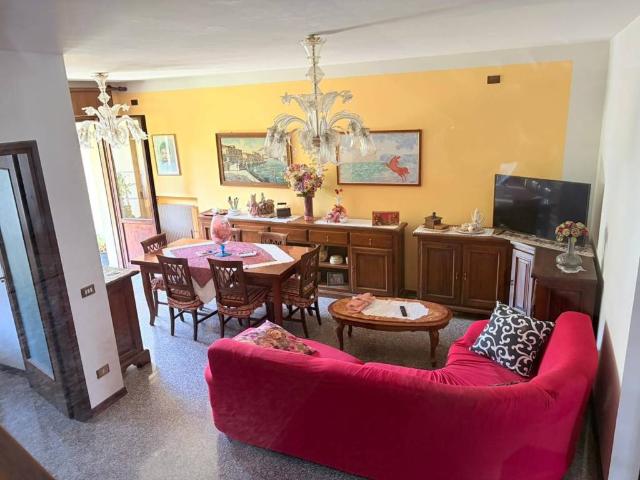 Villa Schiera in vendita a Mirano, Veneto