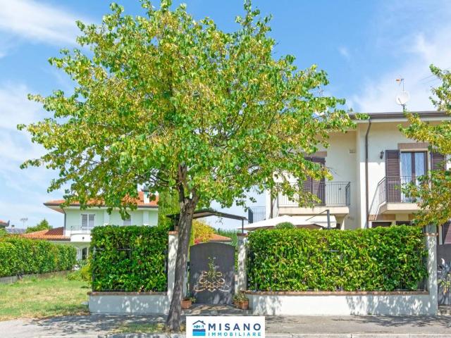 Villa Schiera in vendita a Misano Adriatico, Reggio Emilia