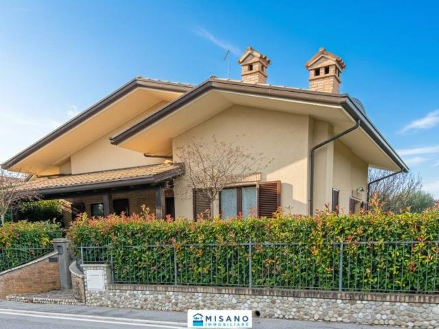 Villa Schiera in vendita a Cella, Misano Adriatico