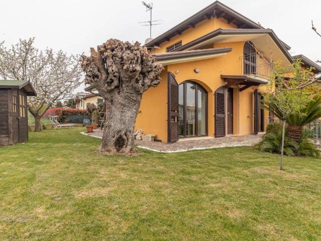 Villa Schiera in vendita a Cella, Misano Adriatico