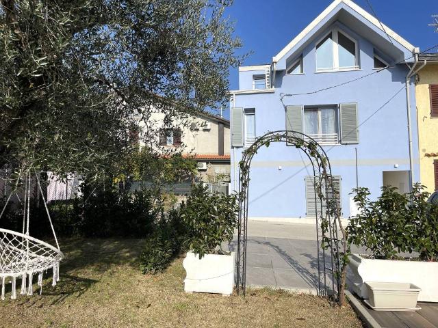 Villa Schiera in vendita a Cella, Misano Adriatico