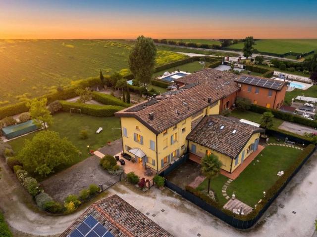 Villa Schiera in vendita a Crocetta-San Lazzaro-Modena Est, Modena