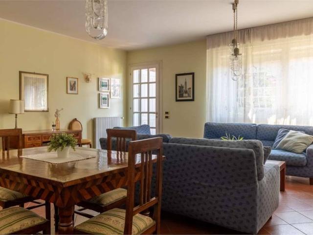 Villa Schiera in vendita a Crocetta-San Lazzaro-Modena Est, Modena