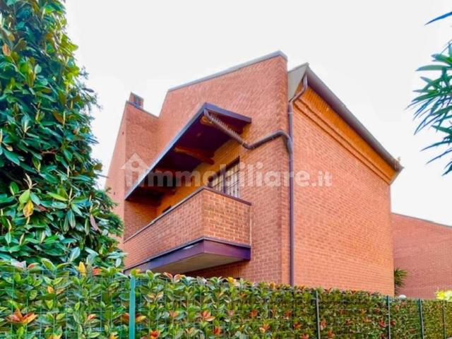 Ville Schiera in vendita a Modena, Torrenova