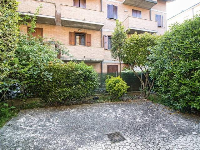 Villa Schiera in vendita a Buon Pastore-Sant'Agnese-San Damaso, Modena