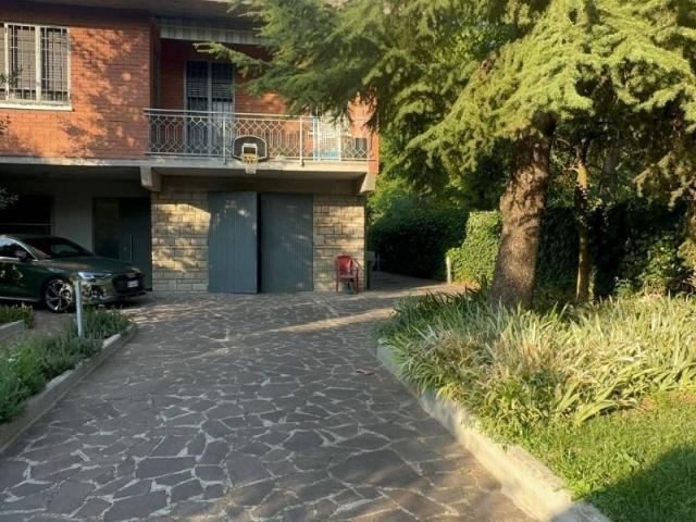 Villa Schiera in vendita a Cognento, Modena