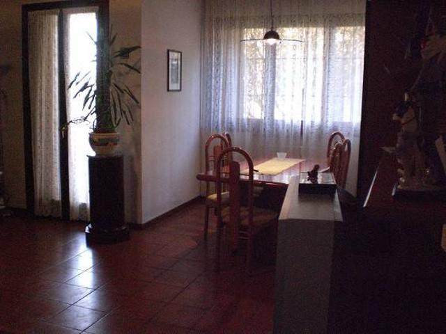 Villa Schiera in vendita a San Faustino-Madonnina-Quattroville, Modena