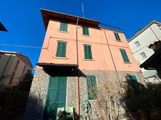Villa Schiera in vendita a Buon Pastore-Sant'Agnese-San Damaso, Modena