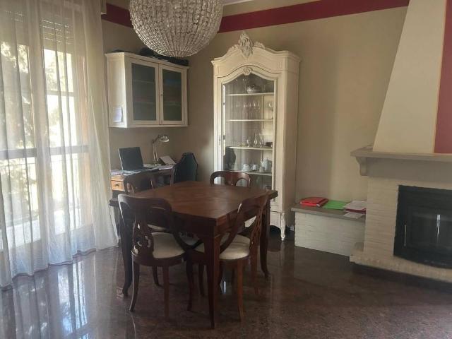 Villa Schiera in vendita a Crocetta-San Lazzaro-Modena Est, Modena