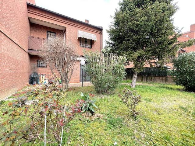 Villa Schiera in vendita a Crocetta-San Lazzaro-Modena Est, Modena