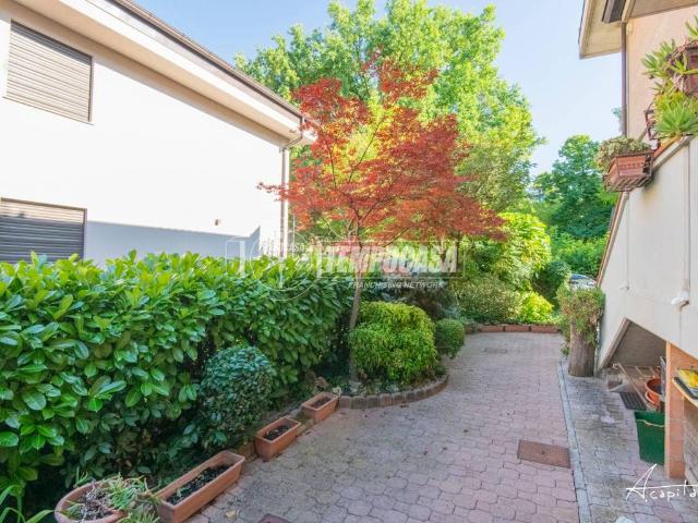 Villa Schiera in vendita a Crocetta-San Lazzaro-Modena Est, Modena