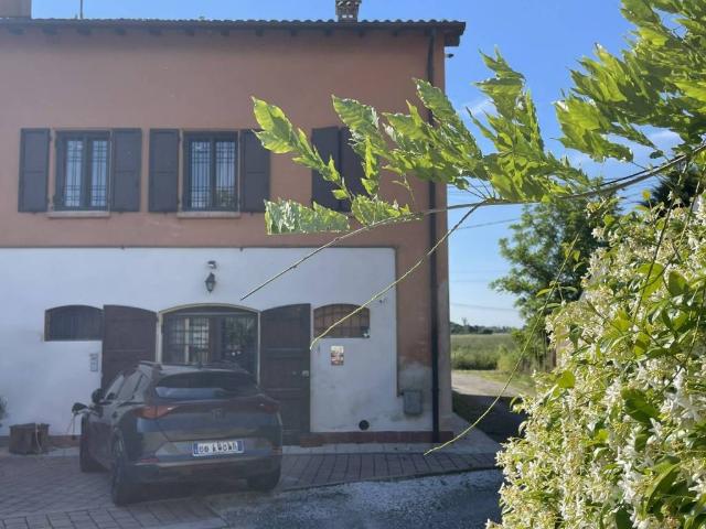Villa Schiera in vendita a Crocetta-San Lazzaro-Modena Est, Modena