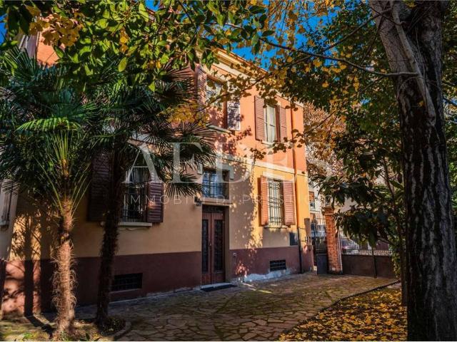 Villa Schiera in vendita a Centro Storico, Modena