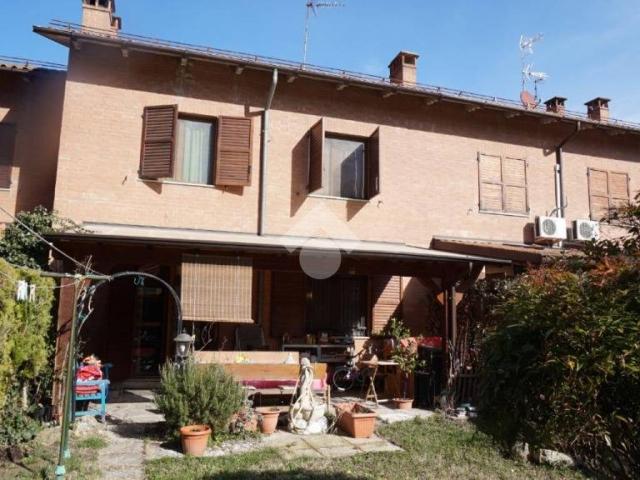 Villa Schiera in vendita a San Faustino-Madonnina-Quattroville, Modena