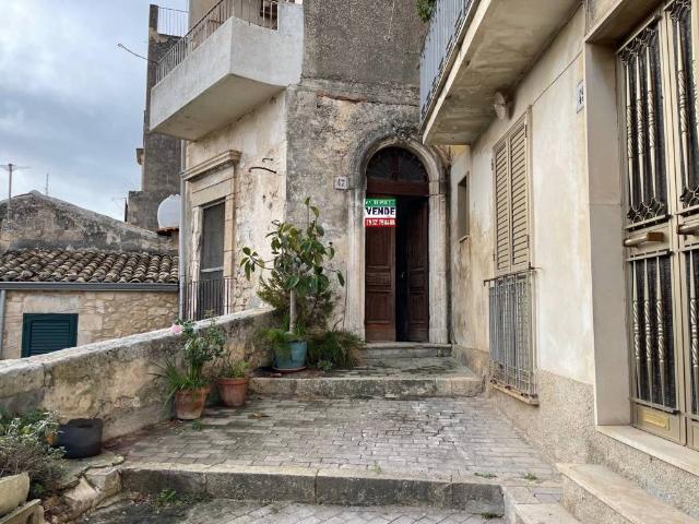 Ville Schiera in vendita a Modica, Dente