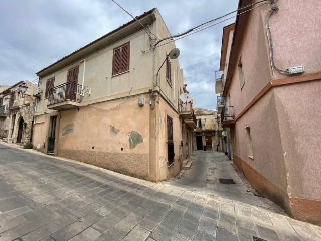 Ville Schiera in vendita a Modica, Modica Alta