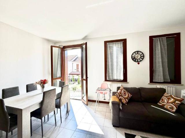 Villa Schiera in vendita a Moglia, Lombardia