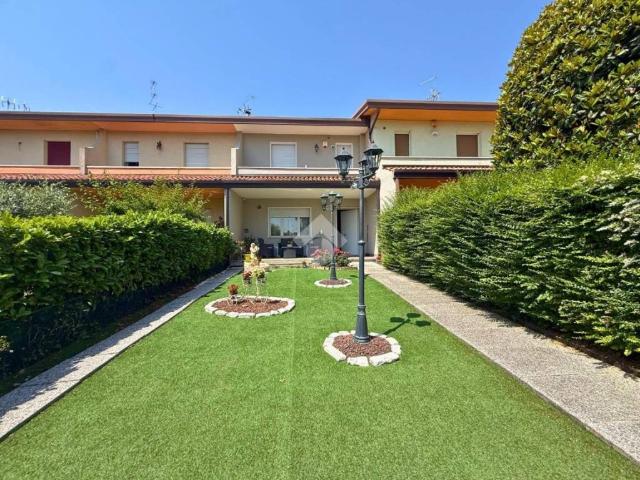 Villa Schiera in vendita a Mogliano Veneto, Veneto