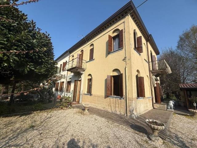 Villa Schiera in vendita a Mogliano Veneto, Veneto