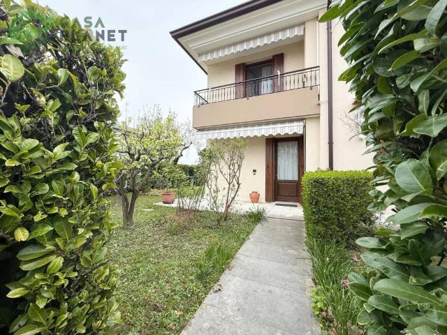 Villa Schiera in vendita a Campocroce, Mogliano Veneto
