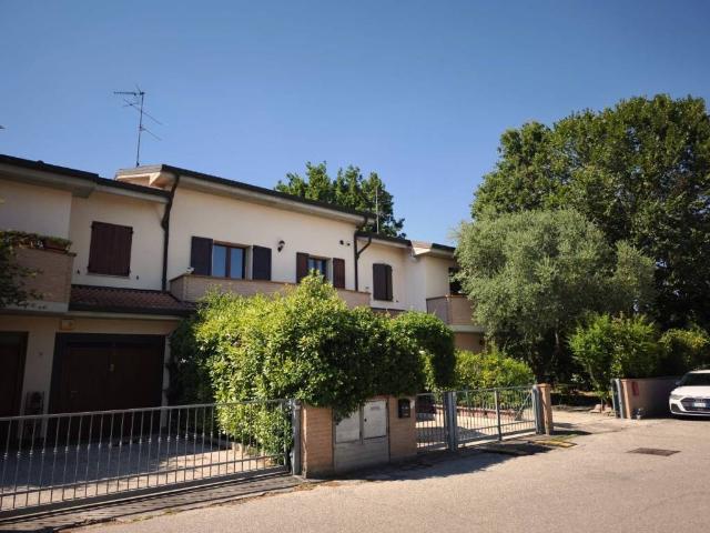 Villa Schiera in vendita a Molinella, Reggio Emilia