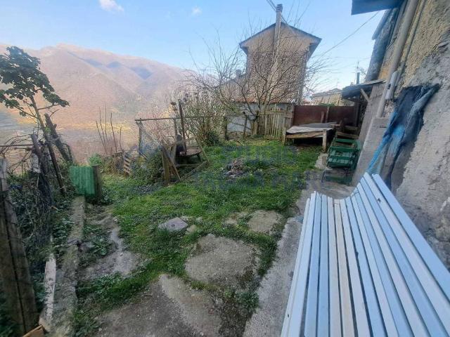 Villa Schiera in vendita a Molini Di Triora, Liguria