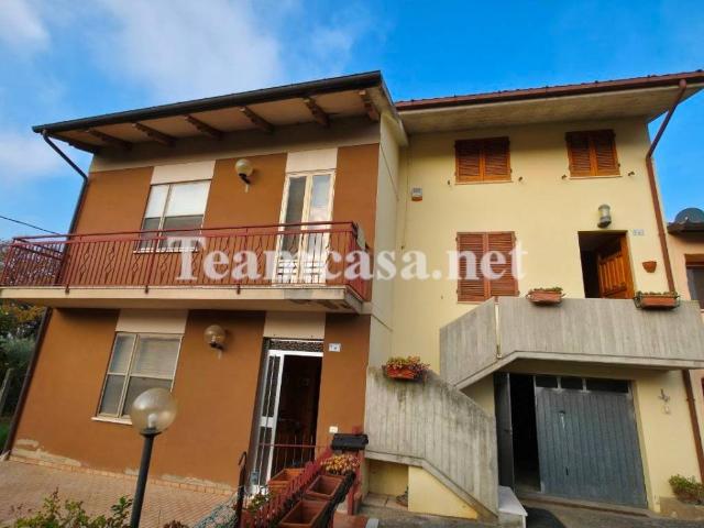 Villa Schiera in vendita a Marche, Pesaro E Urbino