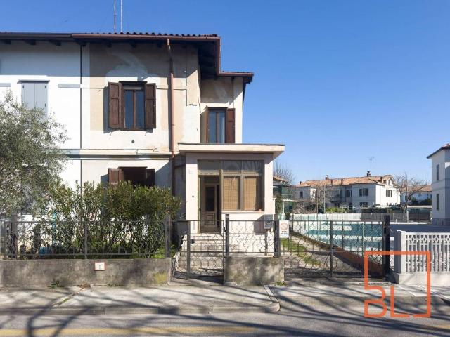 Villa Schiera in vendita a Monfalcone, Friuli-Venezia Giulia