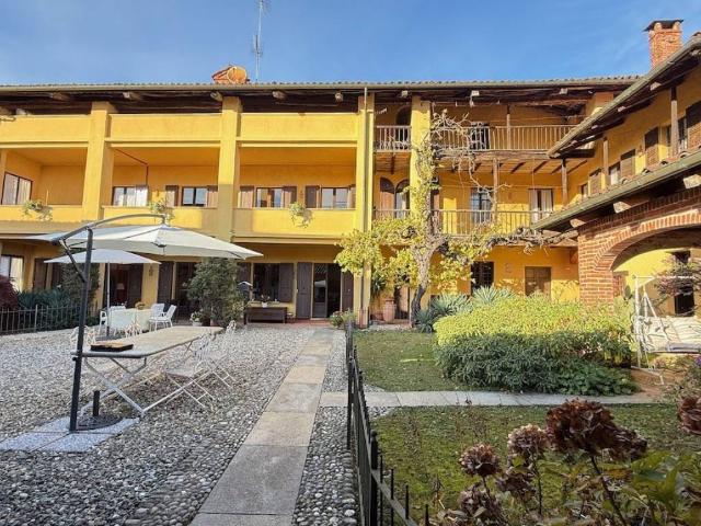 Villa Schiera in vendita a Piemonte, Biella