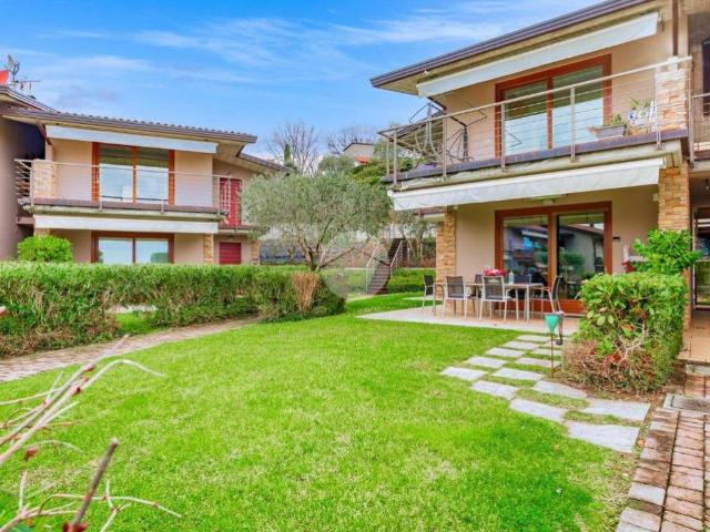 Villa Schiera in vendita a Moniga Del Garda, Lombardia