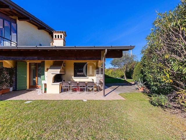 Villa Schiera in vendita a Monte Tapino, Moniga Del Garda
