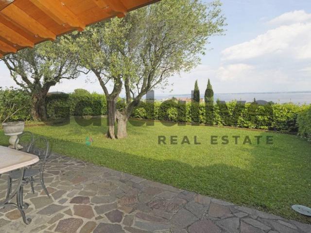 Villa Schiera in vendita a Moniga Del Garda, Lombardia