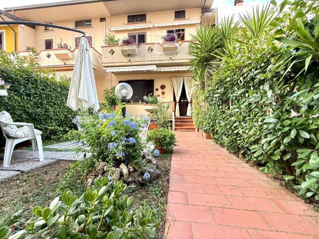 Villa Schiera in vendita a Pozzarello, Montevettolini
