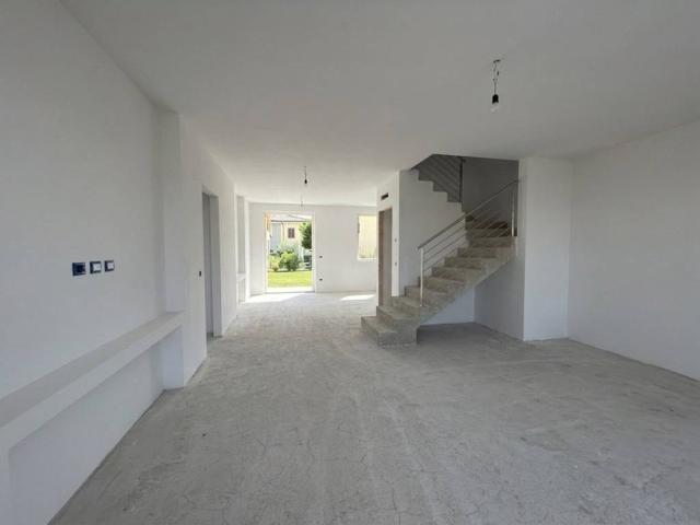 Villa Schiera in vendita a Montale, Toscana