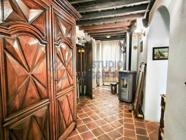 Villa Schiera in vendita a Montalto Ligure, Liguria
