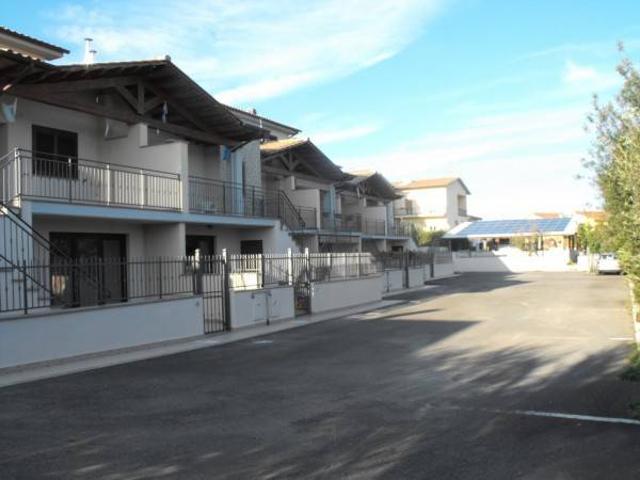 Villa Schiera in vendita a Pescia Romana, Montalto di Castro