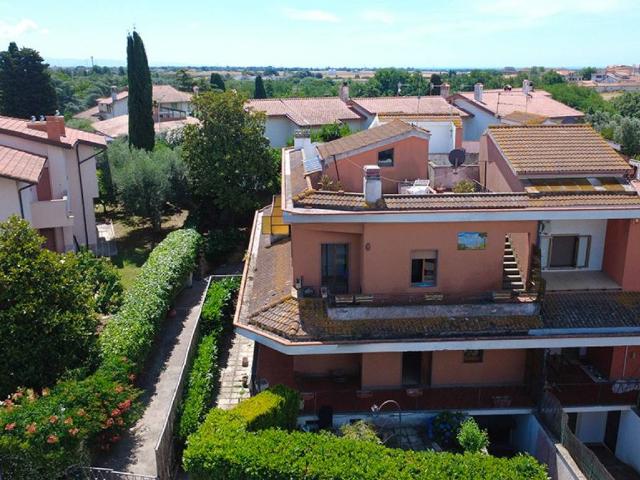 Villa Schiera in vendita a Montalto Di Castro, Lazio