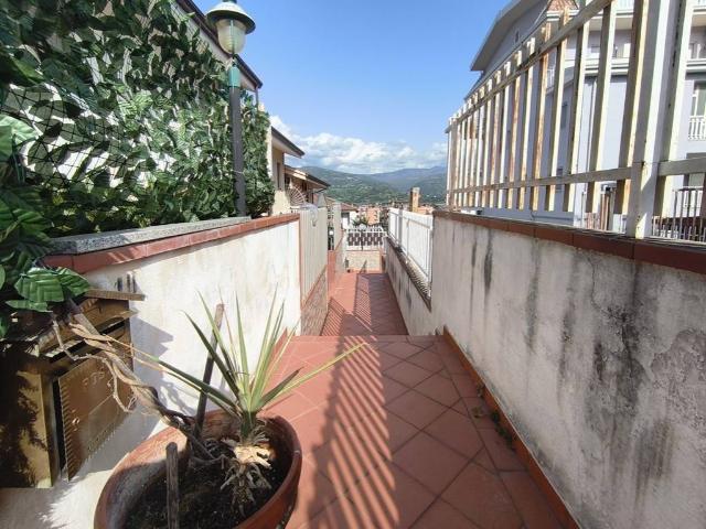 Villa Schiera in vendita a Sèttimo, Calabria