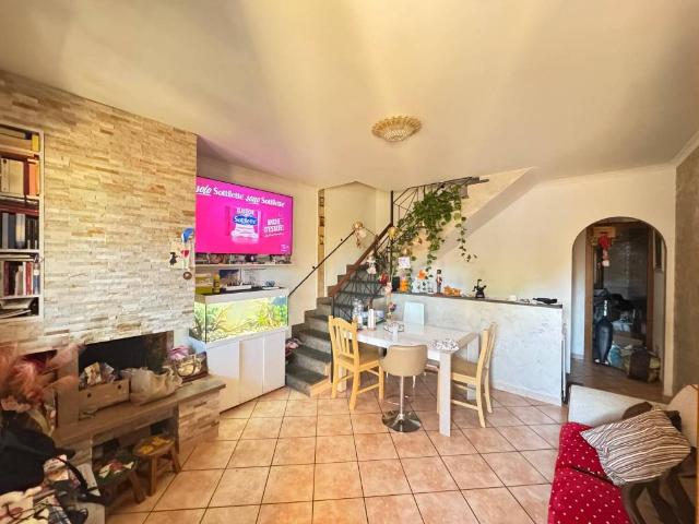 Villa Schiera in vendita a Monte Compatri, Roma Capitale