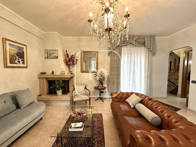 Villa Schiera in vendita a Monte Compatri, Roma Capitale