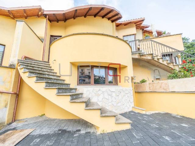 Villa Schiera in vendita a Roma Capitale, Lazio