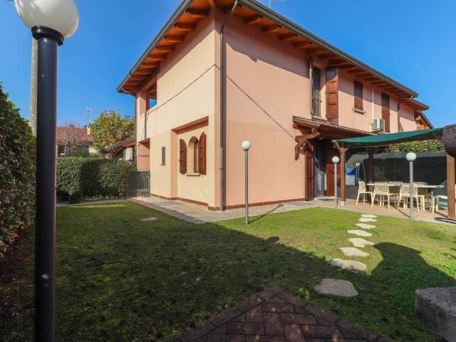 Villa Schiera in vendita a Unione dei comuni Valli del Reno, Lavino e Samoggia, Monte San Pietro