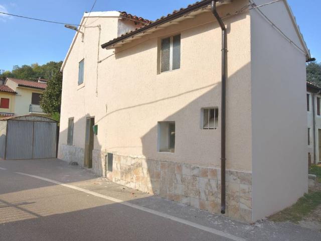 Villa Schiera in vendita a Montebello Vicentino, Veneto