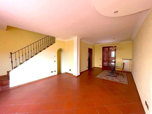 Villa Schiera in vendita a Montecatini Terme, Toscana