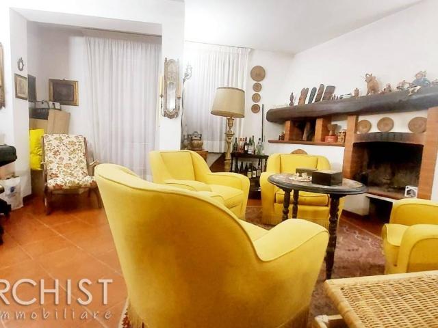 Villa Schiera in vendita a Montecatini Alto, Montecatini Terme